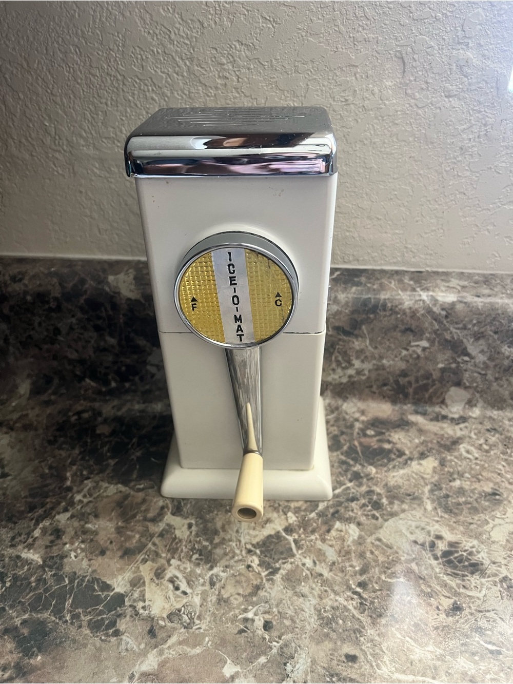 White Countertop Ice Crusher with Chrome Accents
